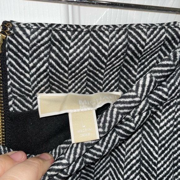 MICHAEL KORS Herringbone Black & White Pencil Skirt Large - Picture 2 of 7